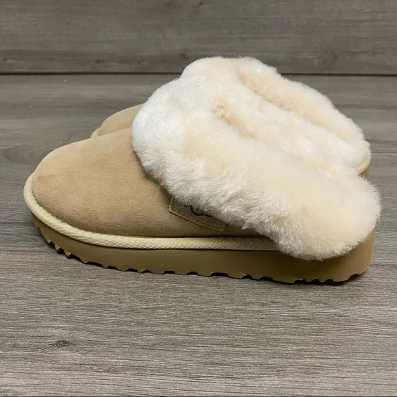 UGG | Cluggette Slippers Indoor Outdoor In Sand NEW In Box - Picture 12 of 17
